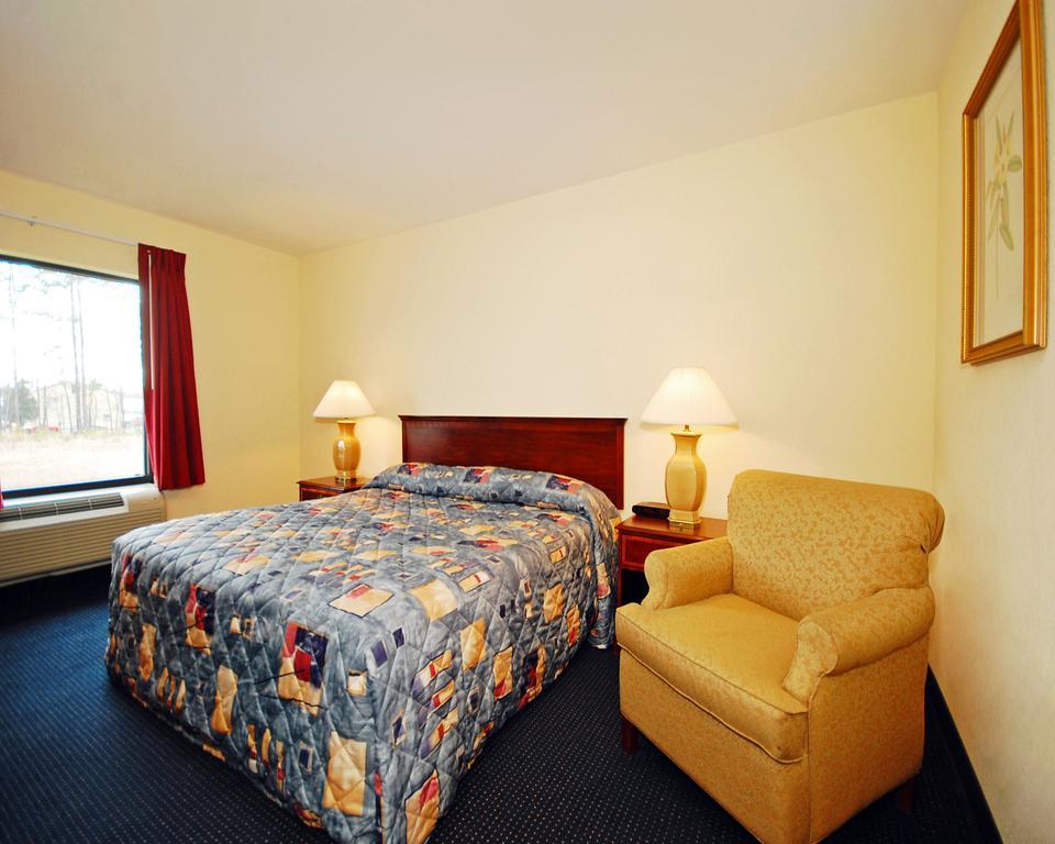 Econo Lodge Amelia Court House Номер фото