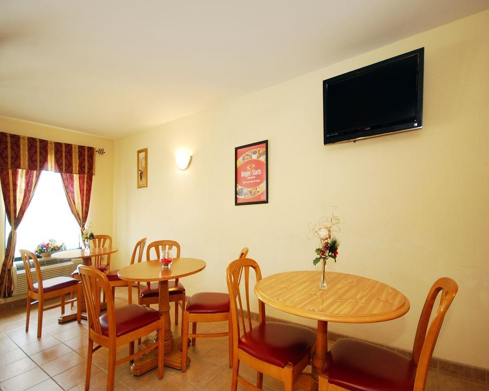 Econo Lodge Amelia Court House Экстерьер фото